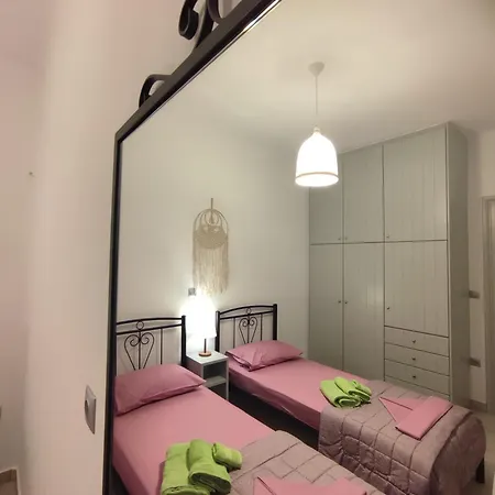 Sifnaiou 2 Hébergement de vacances Parasporos